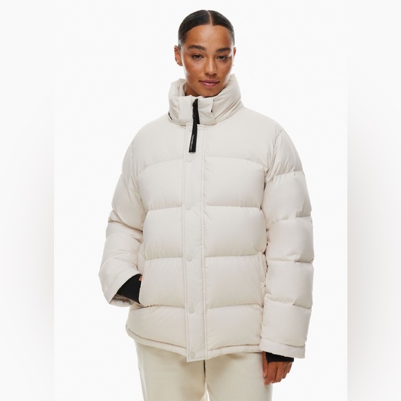 Aritzia Super Puff in Matte Pearl - Picture 6 of 10